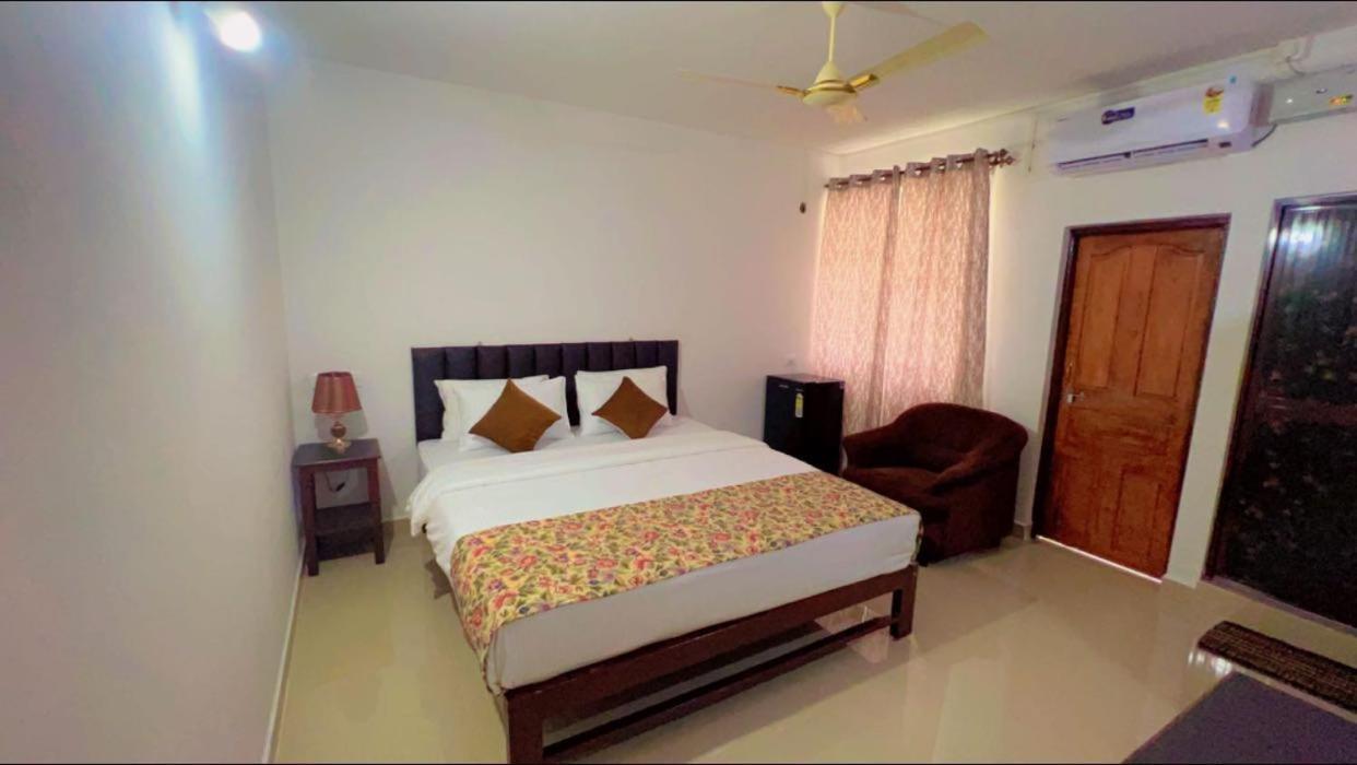 Hotel Sea 2000 *