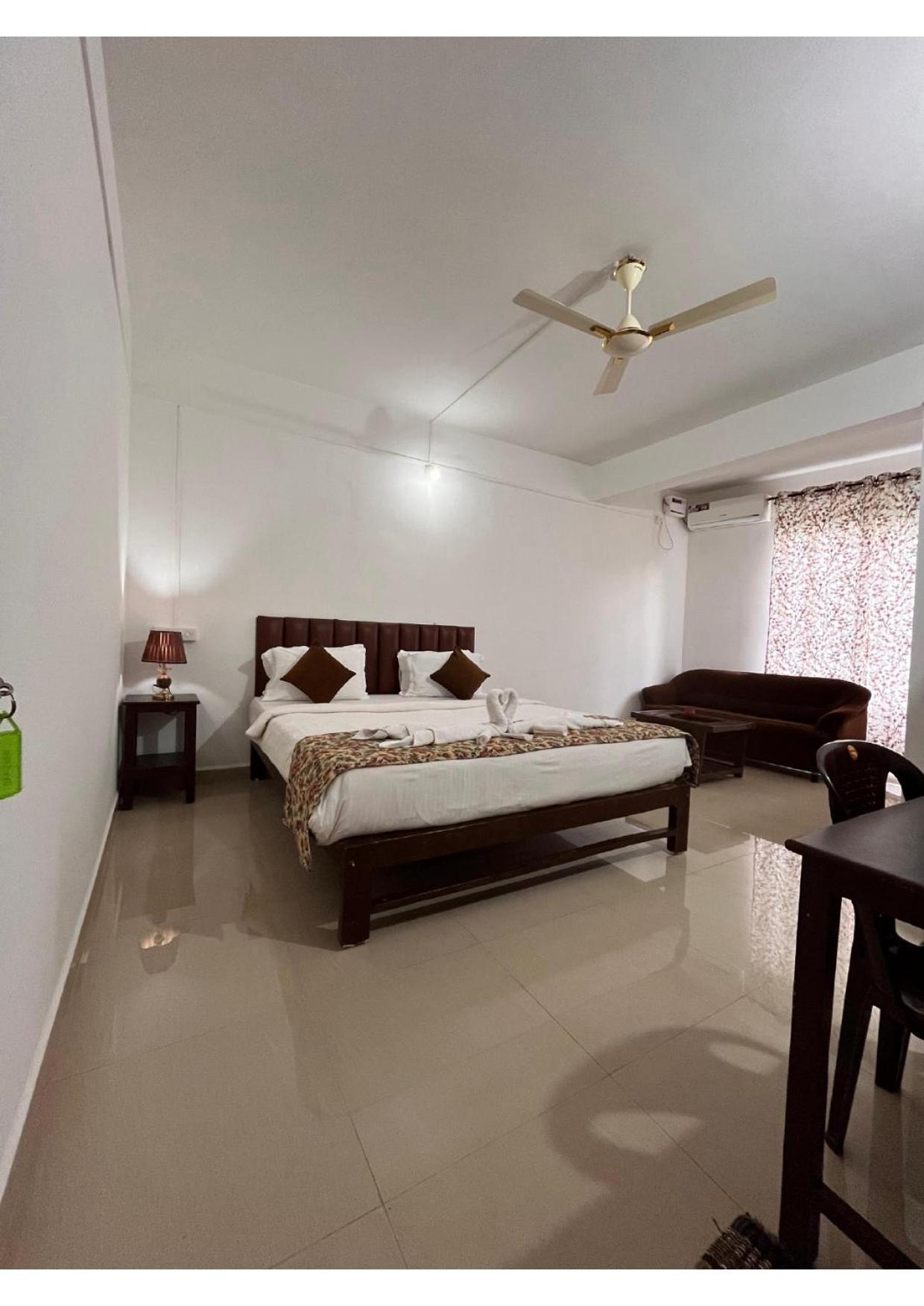 Hotel Sea 2000 *